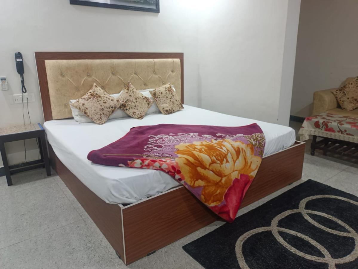 Hotel Royal Chūru Екстериор снимка